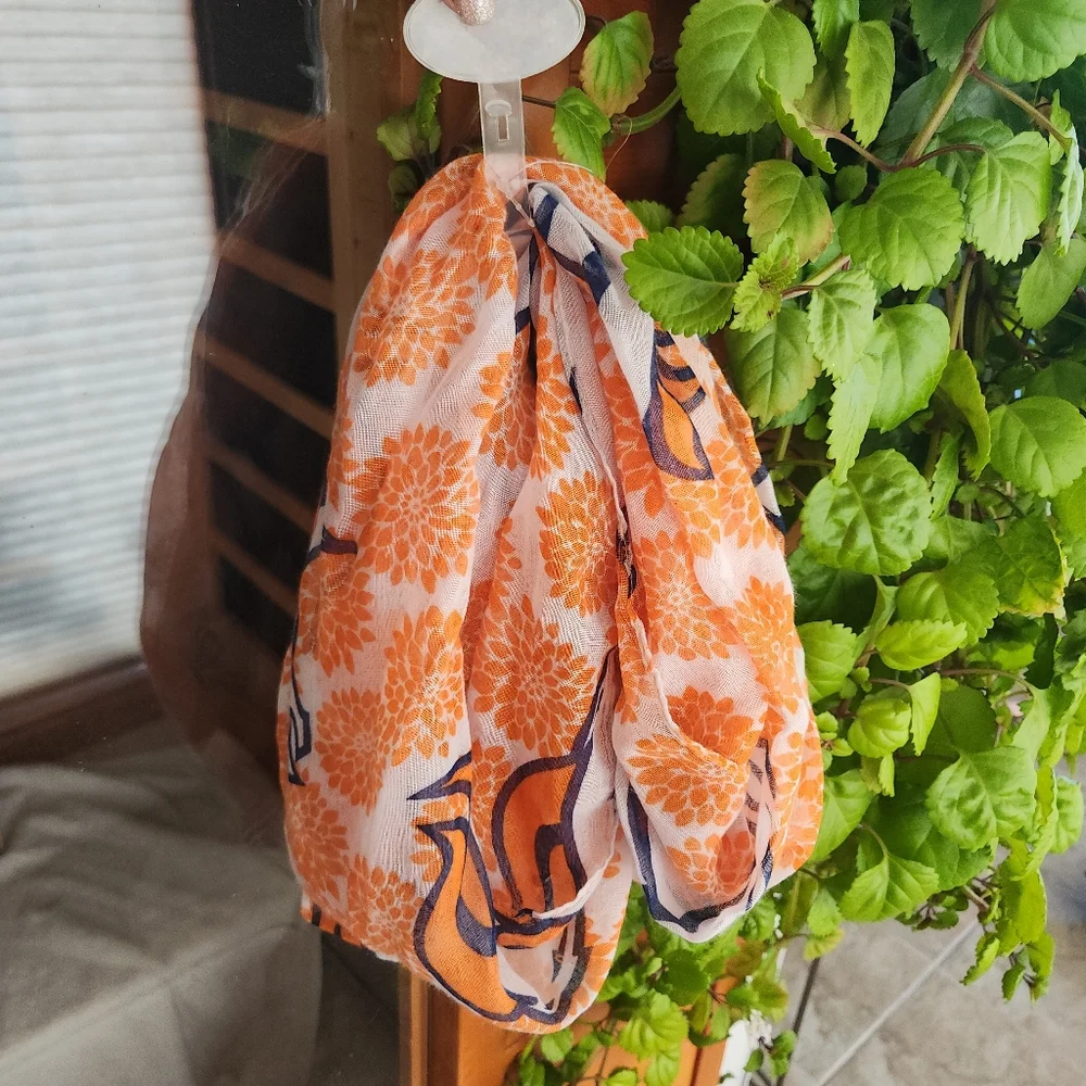 Bronco Infinity scarve